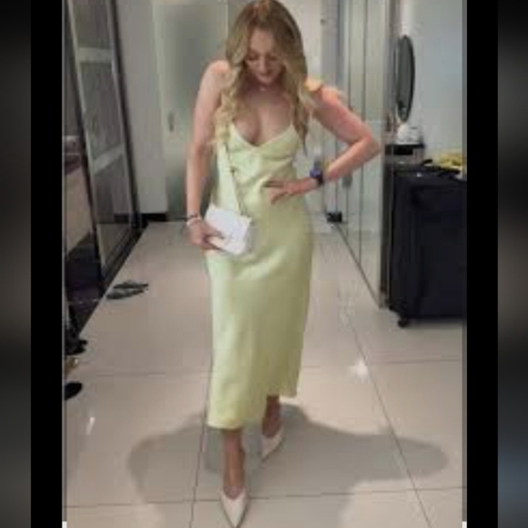 Elegant Lime Green Slip Dress - Picture 4 of 8